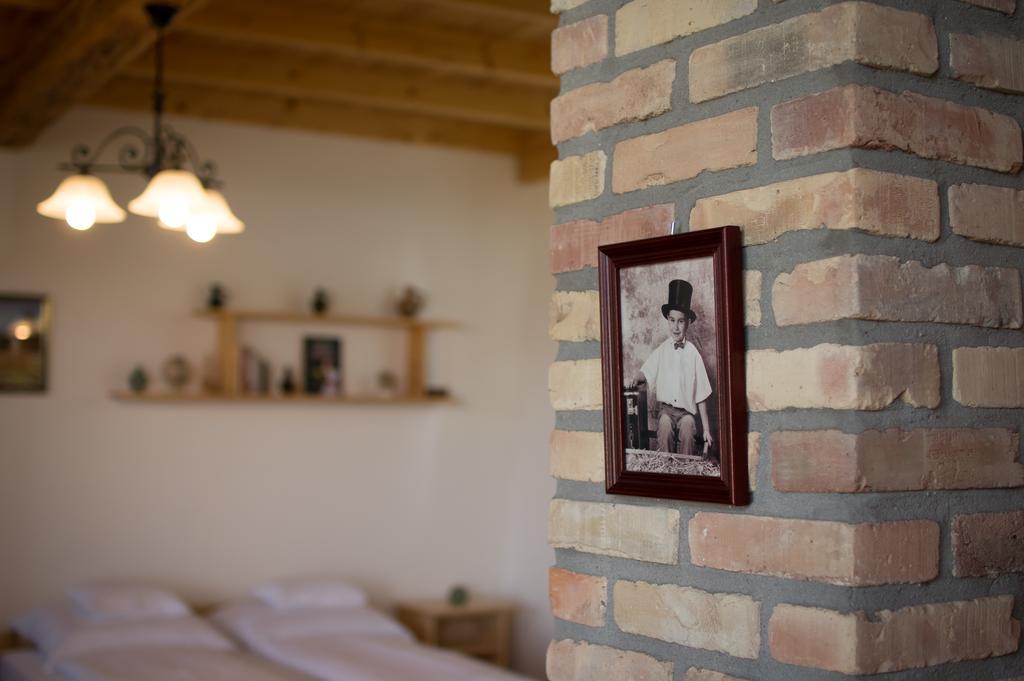 Édenkert Vendégházak Pécsvárad Exterior foto